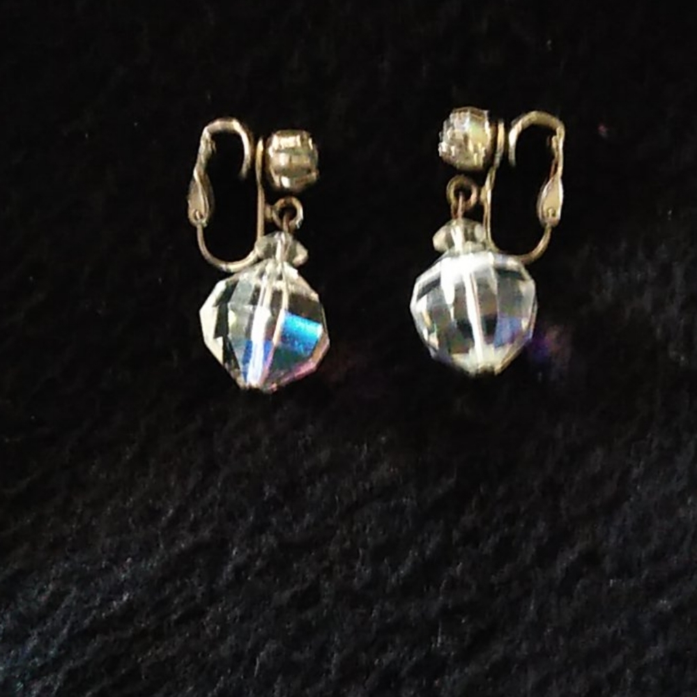 Vintage clip earrings